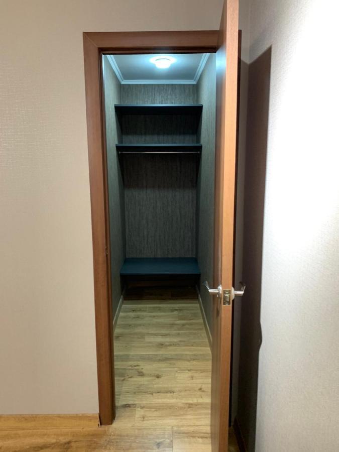 Двухкомнатная Квартира На Проспекте Науки Kharkov Ngoại thất bức ảnh